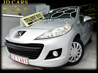 PEUGEOT 207+ 1.4 ESSENCE GARANTIE 1 AN CTOK 4499€ PEUGEOT 207+ 1.4 ESSENCE GARANTIE 1 AN CTOK 4499€