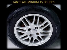 FORD FOCUS AUTOMATIQUE 1.6 ESSENCE GHIA GARANTIE 1 AN CTOK 2999€