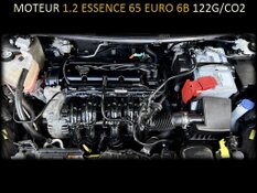 FORD FIESTA 1.2 ESSENCE 75MKM GARANTIE 1 AN CTOK 6999€
