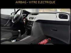 CITROEN C3 1.0 ESSENCE 74MKM GARANTIE 1 AN CTOK 5999€ CITROEN C3 1.0 ESSENCE 74MKM GARANTIE 1 AN CTOK 5999€