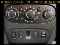 DACIA LOGAN 1.2 ESSENCE GARANTIE 1 AN CTOK 4999€ TTC DACIA LOGAN 1.2 ESSENCE GARANTIE 1 AN CTOK 4999€ TTC