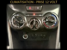 PEUGEOT 208 1.2 ESSENCE AUTOMATIQUE GARANTIE 1 AN CTOK 5999€