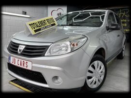 DACIA SANDERO 1.4 ESSENCE GARANTIE 1 AN CTOK 3999€