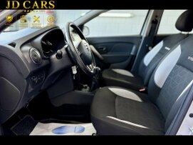 DACIA SANDERO STEPWAY 0.9 ESSENCE GARANTIE 1 AN CTOK 5999€