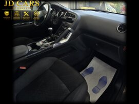 PEUGEOT 3008 1.6 ESSENCE GARANTIE 1 AN CTOK 4999€