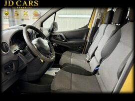 CITROËN BERLINGO UTILITAIRE 1.6 HDI 75 GARANTIE 1 AN CTOK 5499€